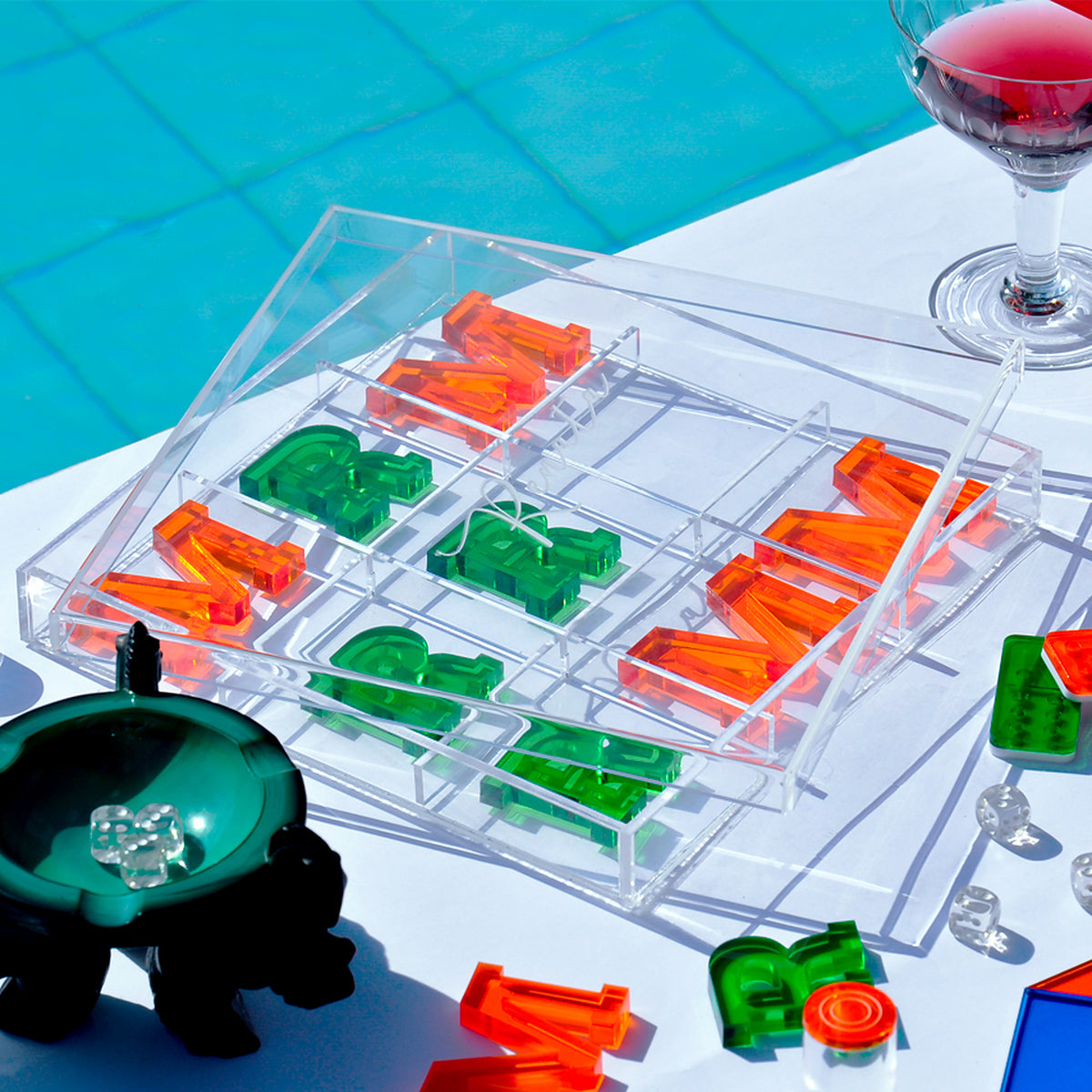 Jogo da Velha personalizado com iniciais em ambiente