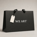 Sacola de presente premium We Art, preta com fita e tag